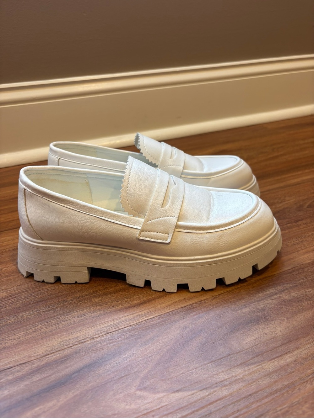White Chunky Lug Sole Loafer for Women